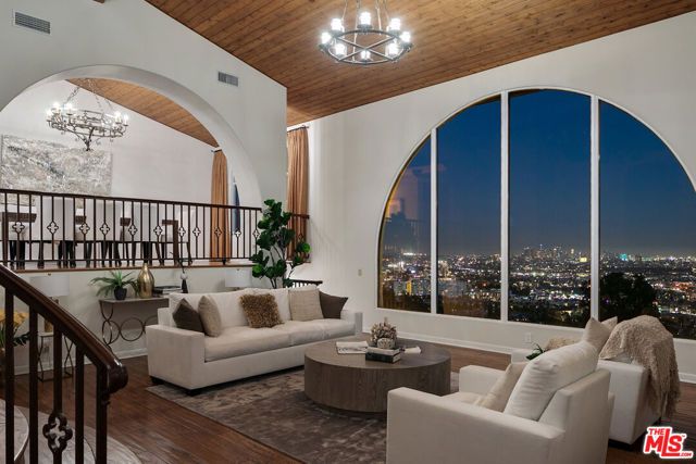 1924 Wattles Drive, Los Angeles, CA 90046