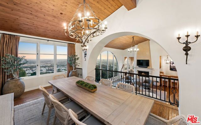 1924 Wattles Drive, Los Angeles, CA 90046