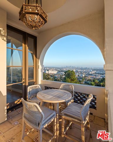 1924 Wattles Drive, Los Angeles, CA 90046
