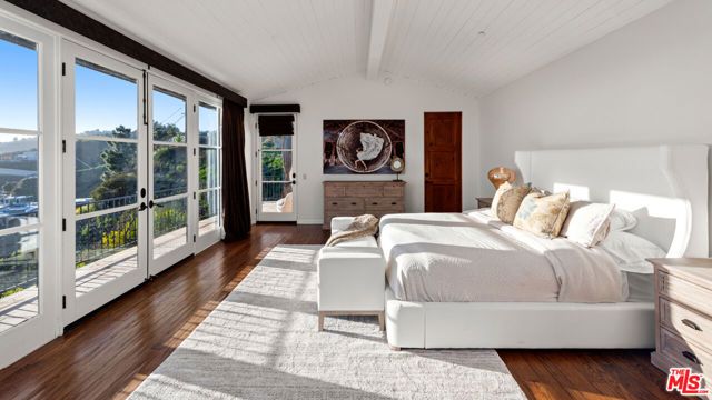 1924 Wattles Drive, Los Angeles, CA 90046