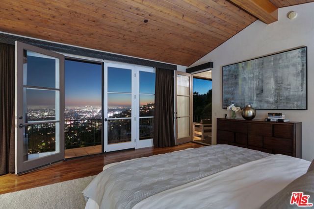 1924 Wattles Drive, Los Angeles, CA 90046
