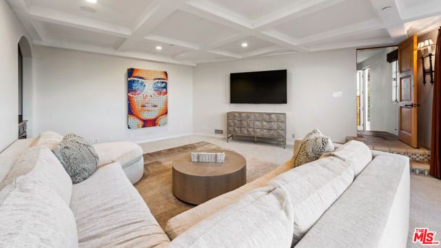1924 Wattles Drive, Los Angeles, CA 90046