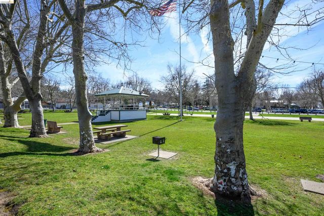 18370 Bay Ave, Tuolumne, CA 95379