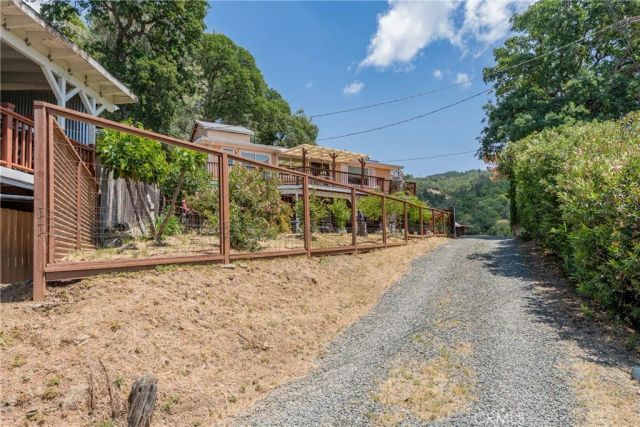3788 Lakeview Terrace, Lucerne, CA 95458
