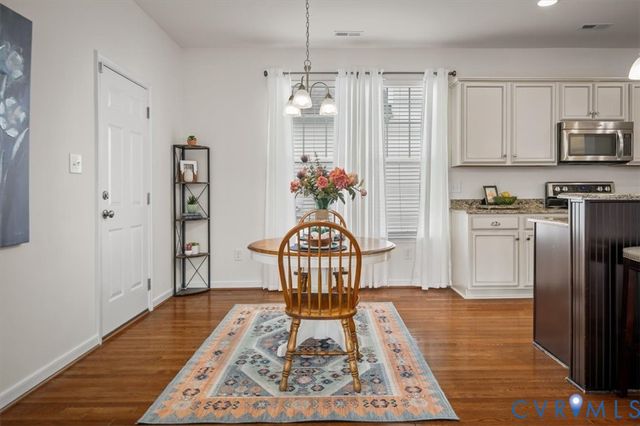 407 Diamond Creek Dr, Midlothian, VA 23113