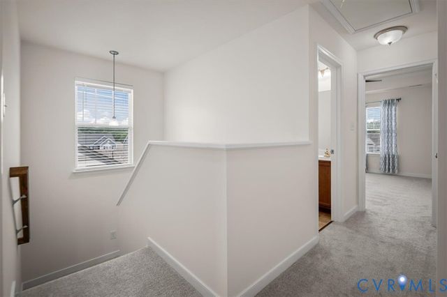 407 Diamond Creek Dr, Midlothian, VA 23113