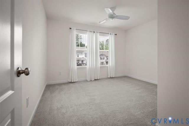 407 Diamond Creek Dr, Midlothian, VA 23113