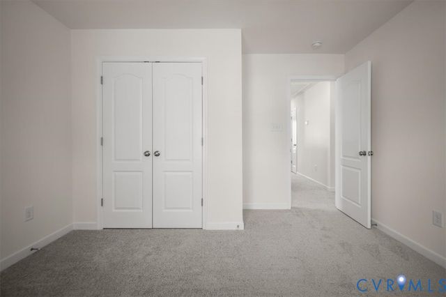 407 Diamond Creek Dr, Midlothian, VA 23113