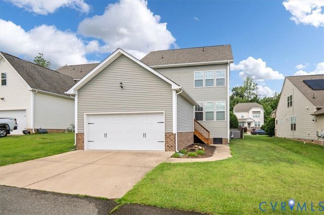 407 Diamond Creek Dr, Midlothian, VA 23113