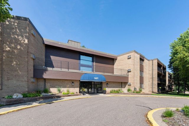 5697 Green Circle Drive 315, Hopkins, MN 55343