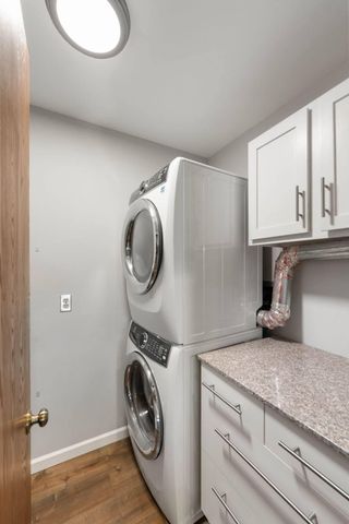 5697 Green Circle Drive 315, Hopkins, MN 55343
