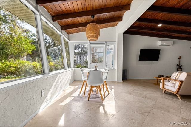8944 W White Dogwood Drive, Homosassa, FL 34448