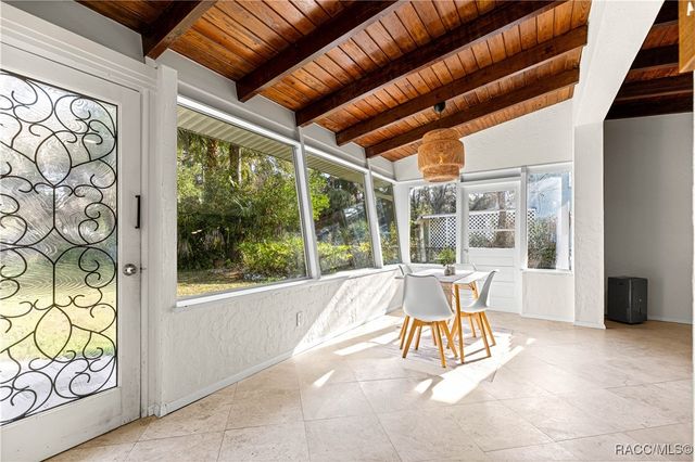 8944 W White Dogwood Drive, Homosassa, FL 34448