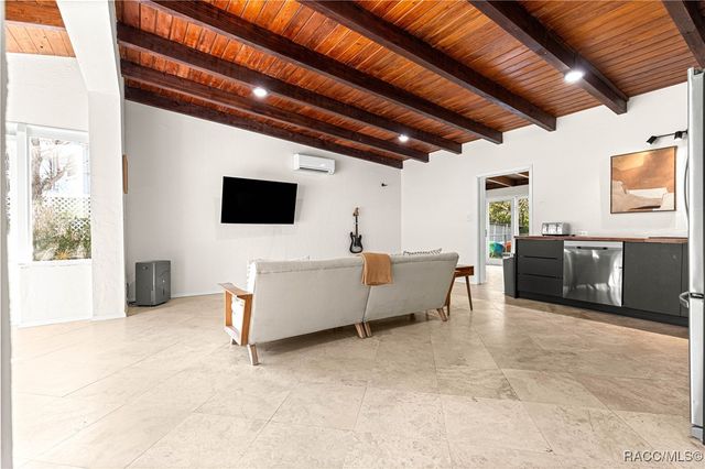 8944 W White Dogwood Drive, Homosassa, FL 34448