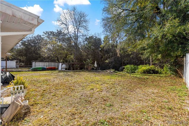 8944 W White Dogwood Drive, Homosassa, FL 34448