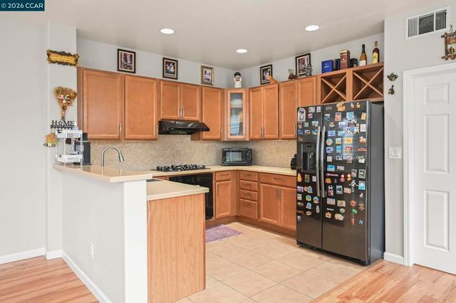 1488 Dumaine St, Concord, CA 94518