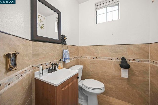 1488 Dumaine St, Concord, CA 94518