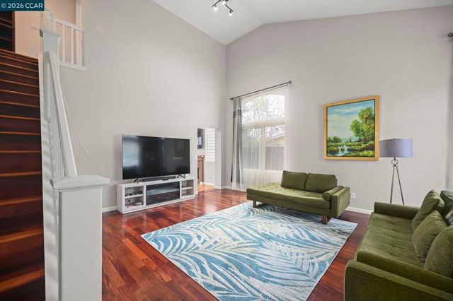 1488 Dumaine St, Concord, CA 94518