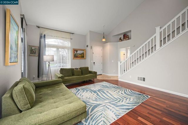 1488 Dumaine St, Concord, CA 94518