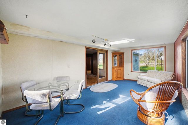 115 E River Road, Mt Pleasant, MI 48858