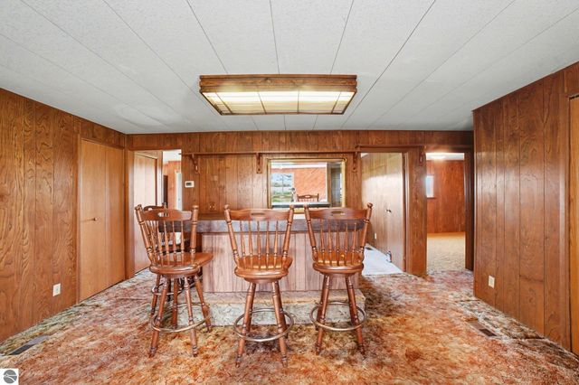 115 E River Road, Mt Pleasant, MI 48858