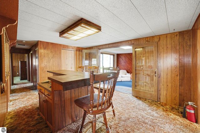 115 E River Road, Mt Pleasant, MI 48858
