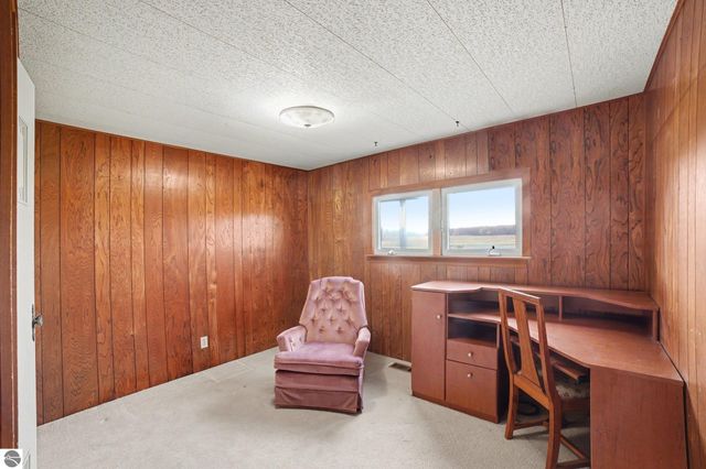 115 E River Road, Mt Pleasant, MI 48858