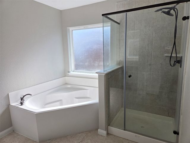 908 Oak Valley Drive, Denton, TX 76209