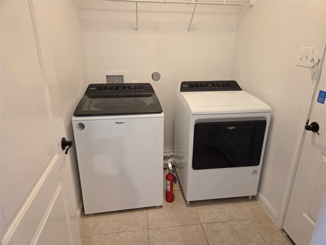 908 Oak Valley Drive, Denton, TX 76209