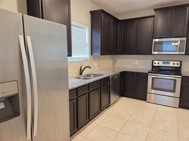 908 Oak Valley Drive, Denton, TX 76209