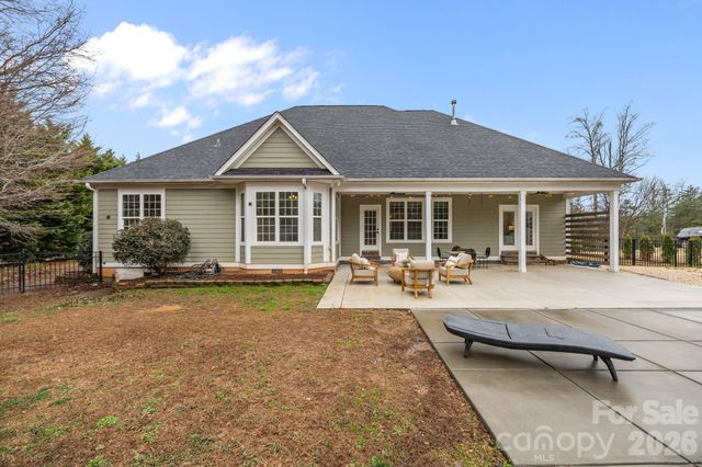 6603 Havencrest Drive, Denver, NC 28037
