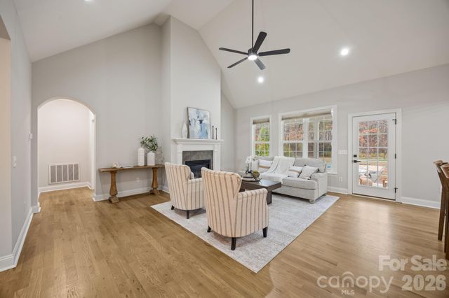 6603 Havencrest Drive, Denver, NC 28037