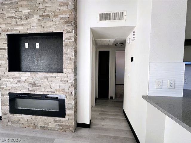 328 Linn Lane, Las Vegas, NV 89110