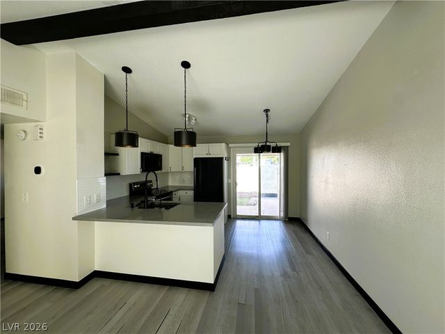 328 Linn Lane, Las Vegas, NV 89110