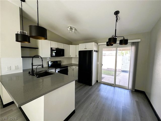 328 Linn Lane, Las Vegas, NV 89110