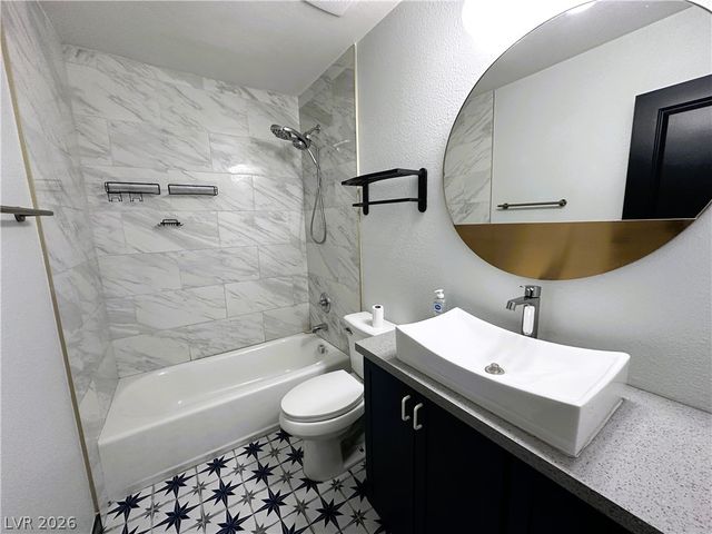 328 Linn Lane, Las Vegas, NV 89110