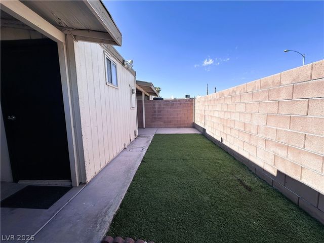 328 Linn Lane, Las Vegas, NV 89110