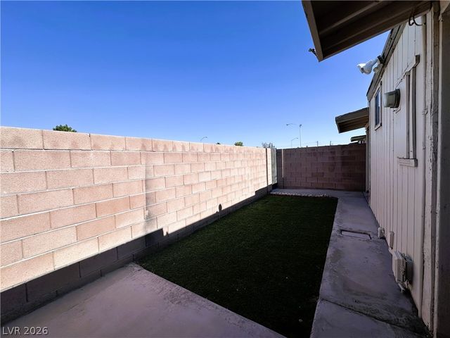 328 Linn Lane, Las Vegas, NV 89110