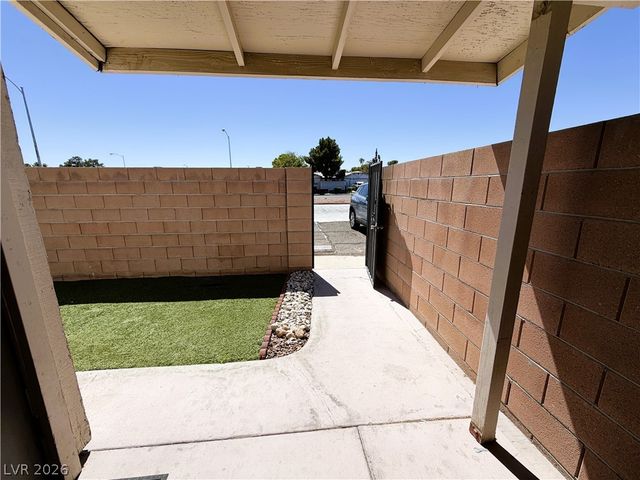 328 Linn Lane, Las Vegas, NV 89110