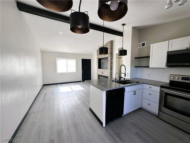 328 Linn Lane, Las Vegas, NV 89110