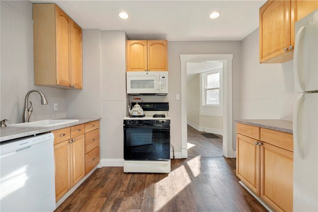 529 Windsor Ave, Forest Hills Boro, PA 15221