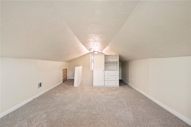 529 Windsor Ave, Forest Hills Boro, PA 15221