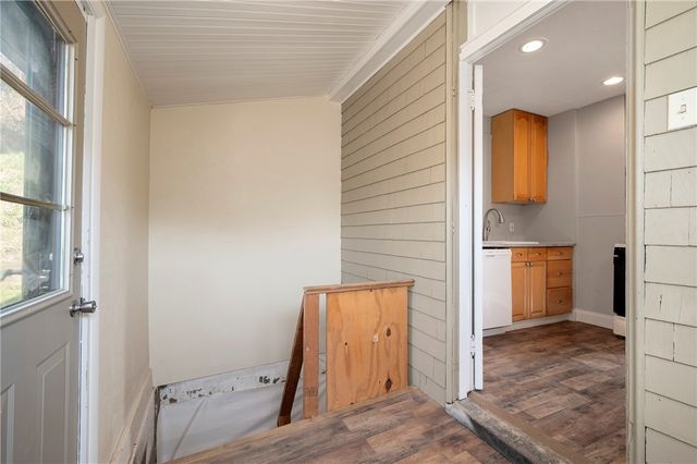 529 Windsor Ave, Forest Hills Boro, PA 15221