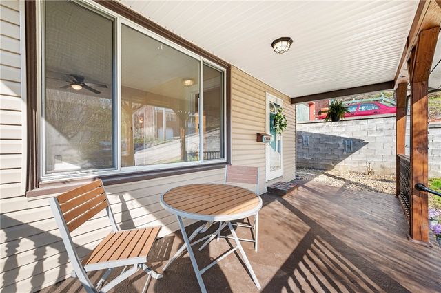 529 Windsor Ave, Forest Hills Boro, PA 15221