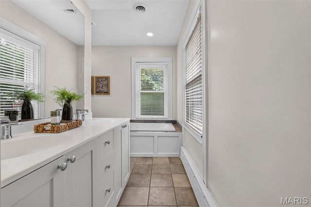 722 Harvard Avenue, University City, MO 63130