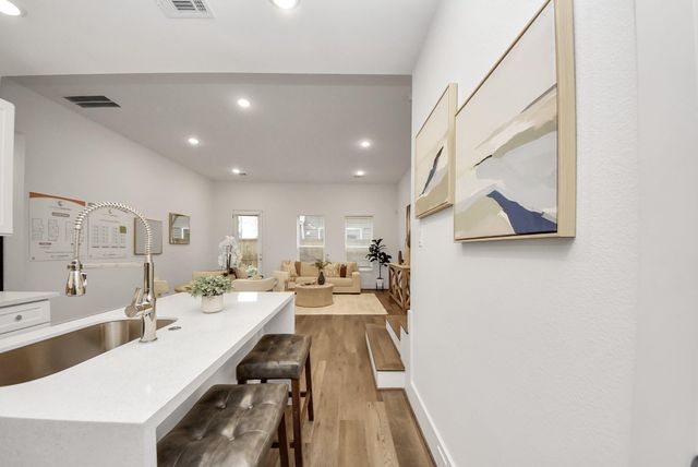 7502 Carver Road A, Houston, TX 77088