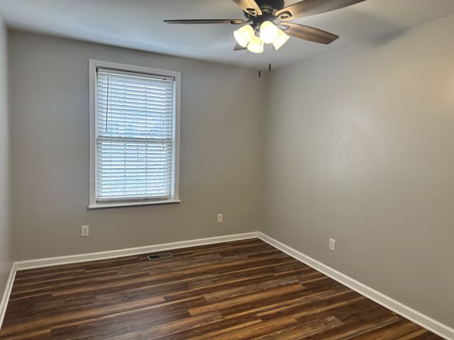 121 Hillwood Dr, Hendersonville, TN 37075