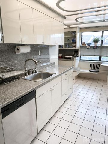 112 Beverly Hills Terrace E, Woodbridge Proper, NJ 07095