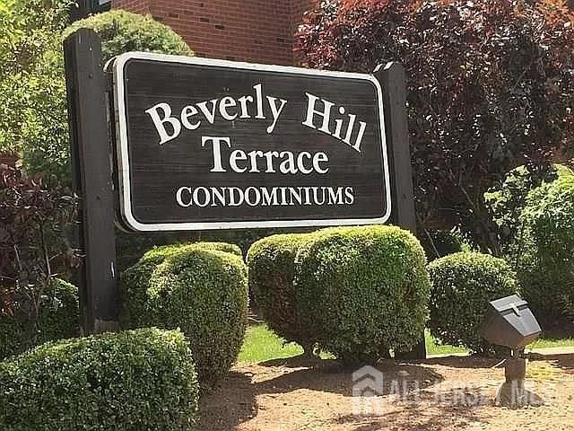 112 Beverly Hills Terrace E, Woodbridge Proper, NJ 07095
