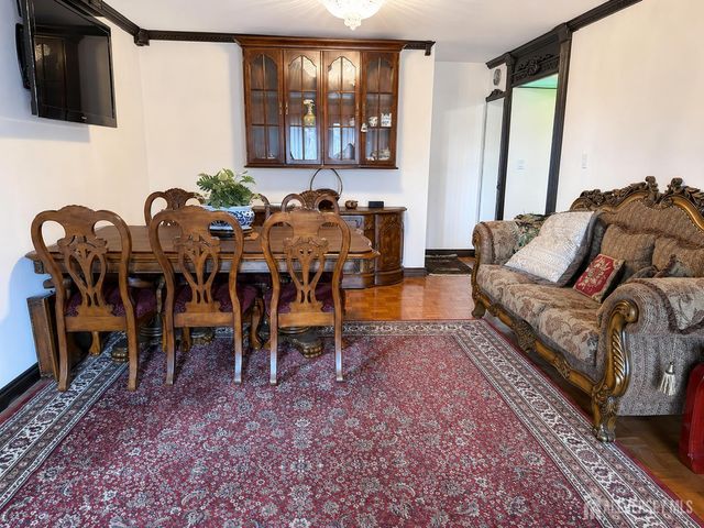 112 Beverly Hills Terrace E, Woodbridge Proper, NJ 07095